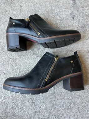 Pikolinos LLANES Black Ankle Booties with Gold Side Zipper - Women
